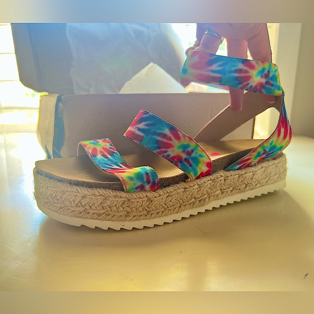 New Steve Madden size 3 big girls